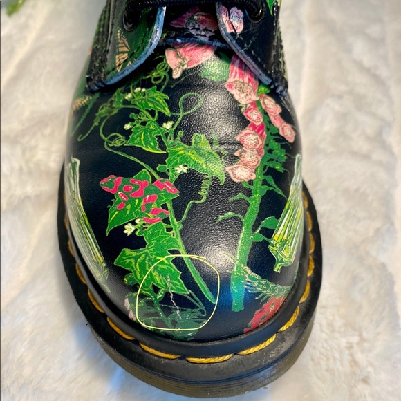 NWOT Dr. Martens 1460 Web Botanical Boots | Size 6 - Picture 11 of 11
